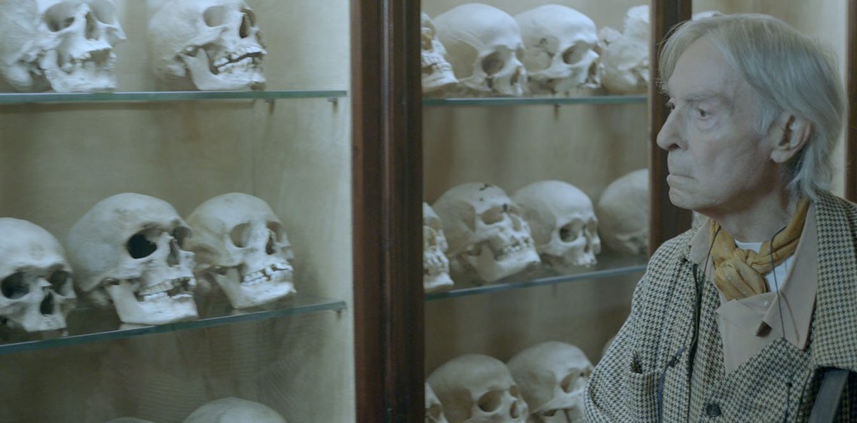 teatenerife's tweet photo. 📽️Si te apasiona el arte, no puedes dejar pasar esta oportunidad. Proyectamos en #CineTEA 'El pintor de calaveras', una película en la que Pepe Dámaso desnuda su trayectoria vital y artística. De viernes a domingo, a las 19:00 y 21:30h ℹ️ https://t.co/ukVbOHteFH https://t.co/j1BbhabRGG