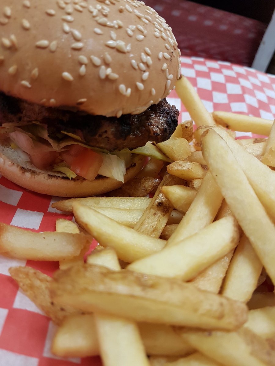 Donnini's Pizza & Donair tweet media