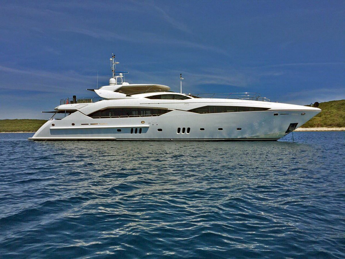 FRASERYACHTS tweet media