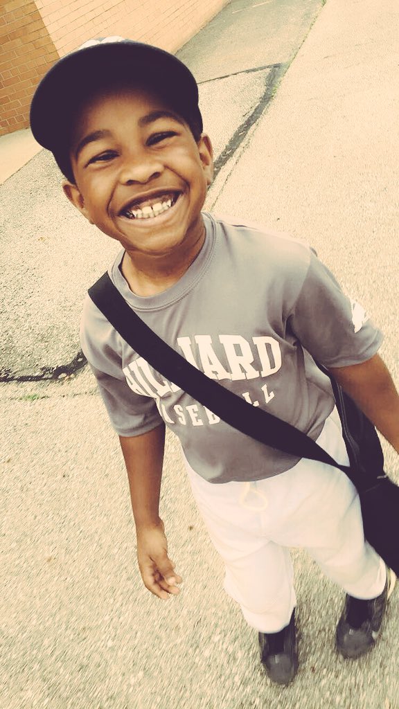 courtneyx614's tweet photo. I mean, this freaking ham😍😍😍😍😍😭😭😭😭😭😭😭😭. #baseball2018 https://t.co/crQ1znE7MK
