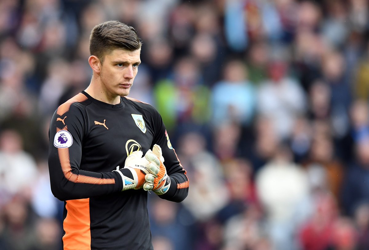 Footballtweet's tweet photo. Nick Pope:

😫 2006: Released by Ipswich
🥛 2007: Worked as a milkman
😕 2008: Bury reserves
🙂 2011: Joins Charlton
😤 2011-2015: Eight loans
😃 2016: Joins Burnley 
😁 2017: PL debut
🙌 2018: Burnley's Player of the Season
👏 2018: Going to the World Cup.

What a journey. 💪 https://t.co/qaa7TR6QLg