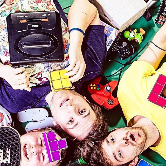 alivenetwork's tweet photo. @plugnplaybanduk are making an appearance at #GMBL18 awards tonight in London! 👾🎮🕹️⠀
.⠀
.⠀
#AliveNetwork #PlugNPlayBand #GamesMediaBritList ⠀
#videogames #gamemusic #videogamemusiclive #gamer #videogamemusic #videogameaddict #gaming #nintendo #ga… https://t.co/8TH0kab4xn https://t.co/1vWC7BWyhX