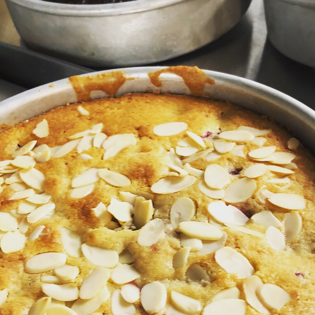 TroughFarmshop's tweet photo. Our head chef Ella been baking her amazing cakes again. Now close your eyes and image the aroma of freshly baked banana cake..alternatively why not pop down & actually enjoy a slice of #CakeHeaven #BananaCake #RaspberryBakewell #ChocolateCake #CarrotCake #BakingQueen #Homemade https://t.co/oNYBK1eYZX