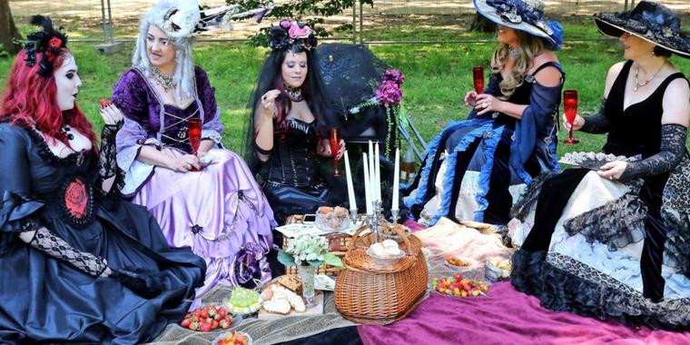 LVZ (@lvz) on Twitter photo Wie wird das #Wetter zum <a href="/WGT_LE/">Wave Gotik Treffen</a> in #Leipzig? Wir haben da mal was vorbereitet: go.lvz.de/5bp #Pfingsten Wie wird das #Wetter zum <a href="/WGT_LE/">Wave Gotik Treffen</a> in #Leipzig? Wir haben da mal was vorbereitet: go.lvz.de/5bp #Pfingsten