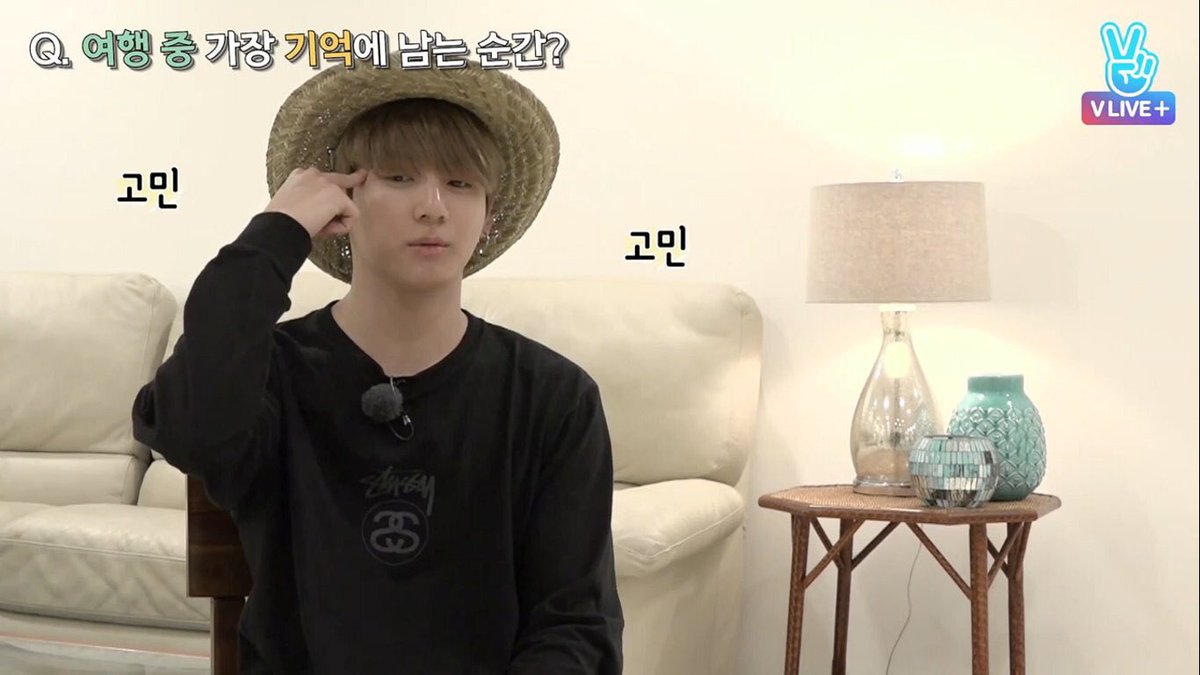 LUVYA_BTSJIMIN's tweet photo. 흠..가만..100번 넘은것같기도하고... 쩝..😅
#iVoteBTSBBMAs @BTS_twt https://t.co/Ssx3uzihYK