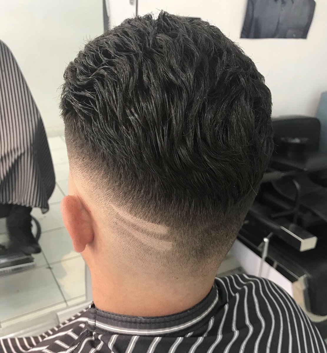 Catwalkforhim's tweet photo. •Sharp detail• #barber #barbershop #barbering #barberlife #barberuk #BarberConnect #menshair #mensfashion #mensgrooming #skinfade #hairpattern https://t.co/jCC1ybROzg