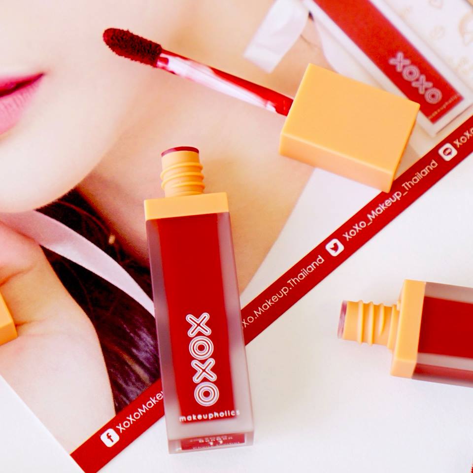 ladyissuecom's tweet photo. มีของใหม่มาอวดจ้า~ xoxo ลิปแมทแท่งจิ๋ว ไซส์น่ารักกำลังดี มี 12 สีแบบงานเกาใสๆ ไปจนถึงสีแซ่บๆ เลยนาจา ขอบคุณแบรนด์ XOXO Makeup Thailand ที่ส่งลิปสวยๆ มาให้ลองด้วยนะค้า #ladyissue #makeupupdate #HowtoBeauty #HowtoPerfect https://t.co/PpS9VtJdDe