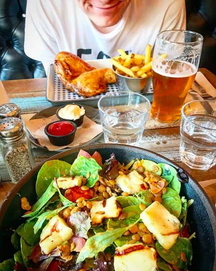 #London, have you got lunch on your mind? 

Why not come and join us this glorious day! ☀️

[ 📸 IG: ellietrigg ] #Foodie