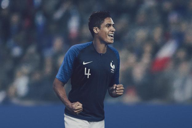 lequipe's tweet photo. Le classement Fifa a peu évolué le dernier mois : l'Allemagne garde la tête, la France reste septième https://t.co/2f3iPL5jMy https://t.co/eOT64eKYPT