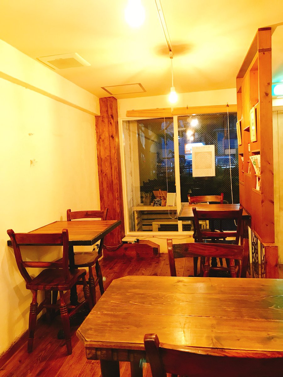 Space_Creative_'s tweet photo. cafe oticotiの今月の営業日は

18日、24日、28日、29日、30日、31日

の予定です！

私がちょっと忙しいので今月は少ないですが、来月は基本的には平日は毎日19時から22時まで開けておく予定です！ https://t.co/ees5B7POta