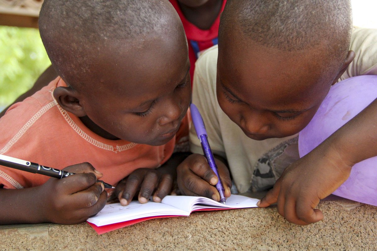 AfriKids's tweet image. A new era is dawning. There are new #datalaws kicking in to action &amp;amp; we&apos;ve created a new mailing list to mark the occasion.

To stay up to date with our news on email, stories of the people we&apos;ve helped and how you can support, you&apos;ll need to sign up &amp;gt;&amp;gt; buff.ly/2HwHpua