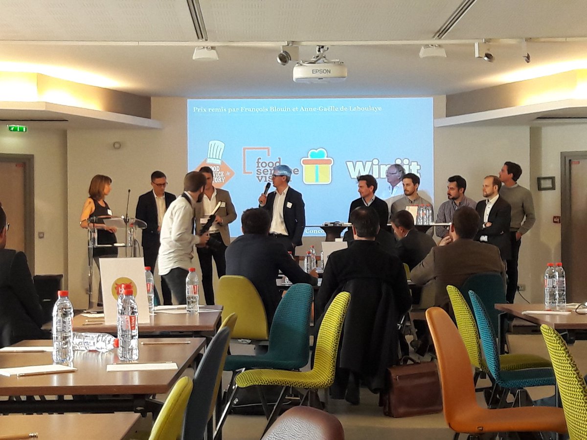 LaFoodTech's tweet photo. Rencontres et échanges riches avec des startups du #foodservice ce matin au 1er Meet up de @fsfactory_food @FoodServiceDDay @FSV_Fr #FoodTech #FoodUseTech https://t.co/wkCHDKPEXp