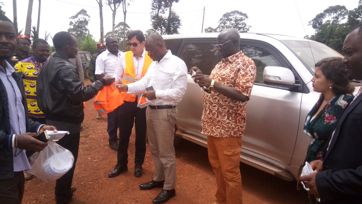 Commune de Dschang tweet media