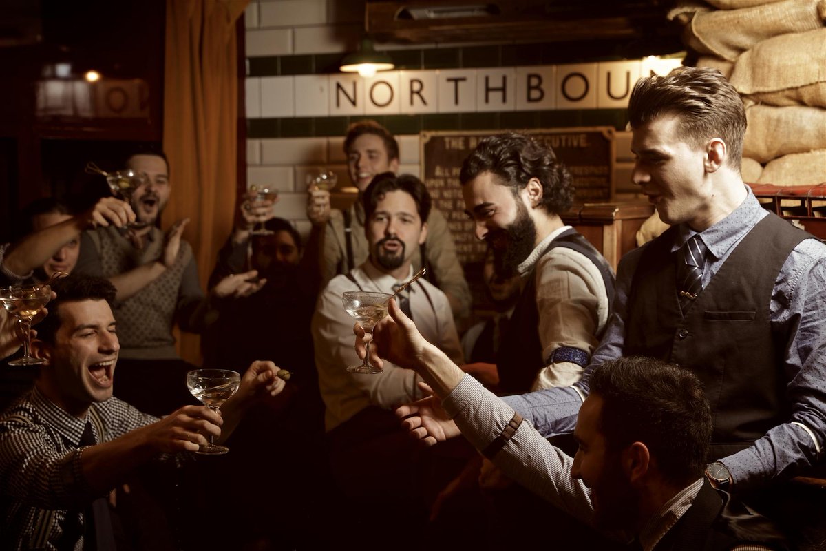 CahootsLondon's tweet photo. What ho scoundrels! Our 1940s inspired underground bar offers black market liquor, delicious rations and of course live entertainment! Every #Thursday we are joined by #GypsyDynamite, playing traditional Gypsy swing, Italian and Spanish music!🎸🎙️🎺 #CahootsLondon https://t.co/mRgo3Hl5WM