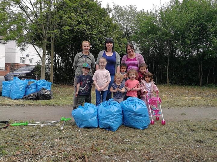 DearneAreaTeam's tweet photo. Excellent team work today at planning meeting for Hanover Street Snicket  clean up.   Phase 2 of action planning. @ashorthouse @TWIGGS1985 @ThurnscoeBL @TheHillNAT @LWYLBarnsley @StavesGlyn @LowderWendy @GooseacrePri @alisonvint1 @ClaireD15462697 @tescowath https://t.co/9KWFiM6obv