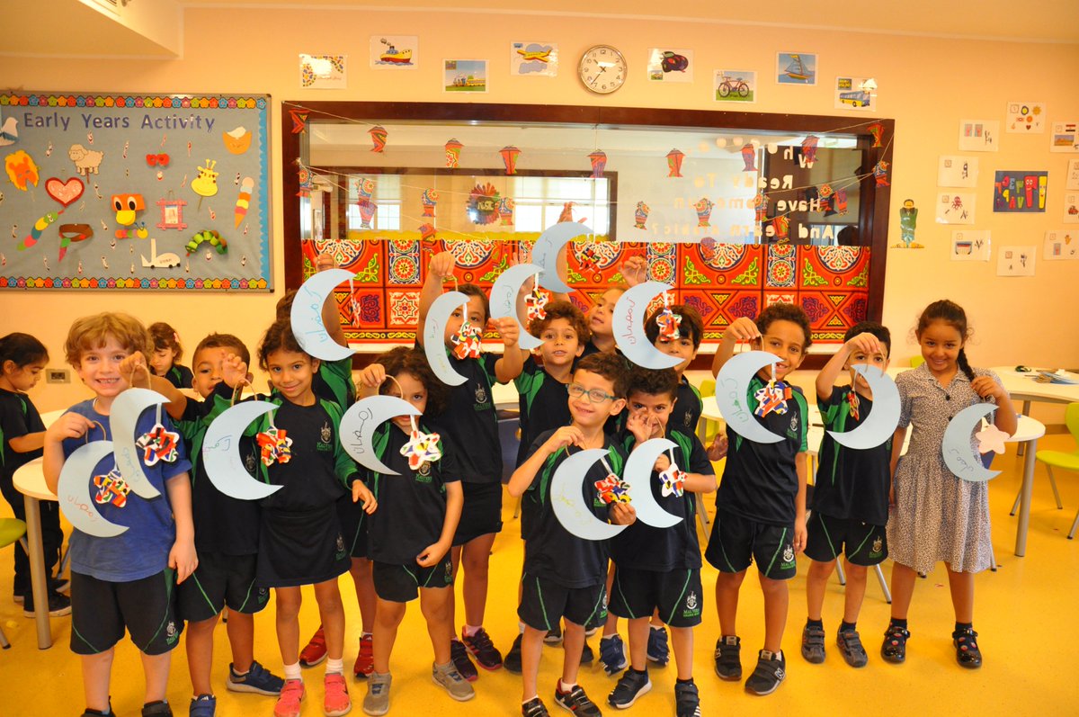 MalvernEgypt's tweet photo. Ramadan Kareem everyone! Our Reception students were getting into the spirit of Ramadan today with some paper crafts in their Arabic lesson.
#Ramada_Kareem #MCE #Arabic_Lesson https://t.co/q4WWde1xrP