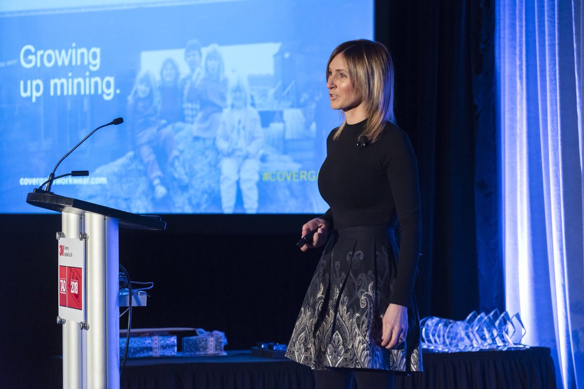 AliciaWoodsCG's tweet photo. Throwback to being the keynote speaker at @3M_Canada National Technical Achievement Day where they celebrated more than 150 of their scientists, mathematicians, engineers, & technicians #3Mscienceappliedtolife #KeyNote #Speakers #Growingupmining #DiversityandInclusion https://t.co/zYHx9G53Zb