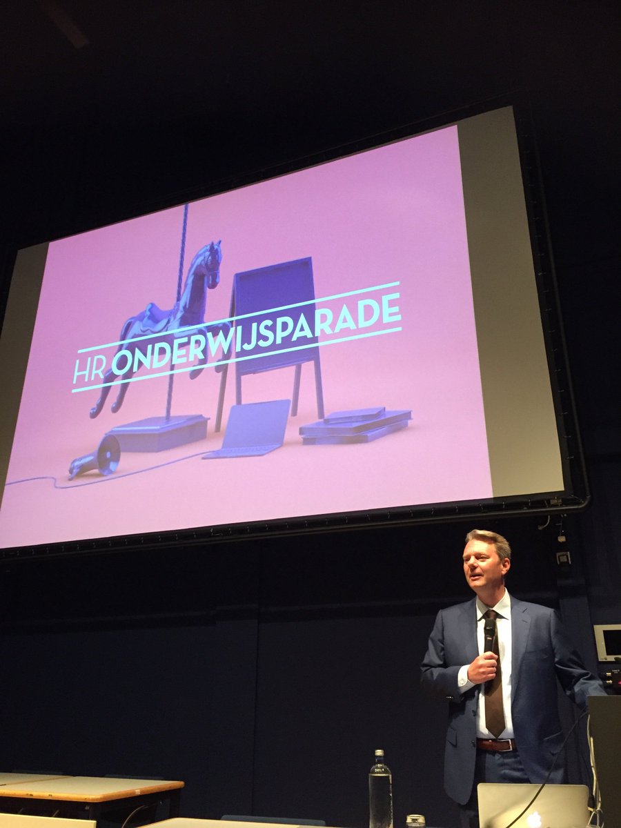 Fred Feuerstake heet ons welkom als gastheer #onderwijsparade <a href="/hsrotterdam/">Hogeschool Rotterdam</a>