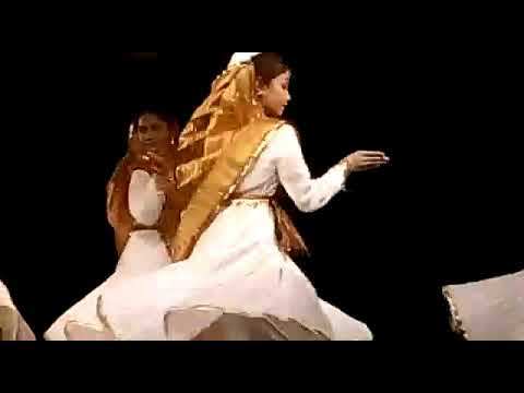 CrazyTech13's tweet photo. Kathak dance 2016 🤗
https://t.co/8060a6iMlr https://t.co/QGUoFbjFab