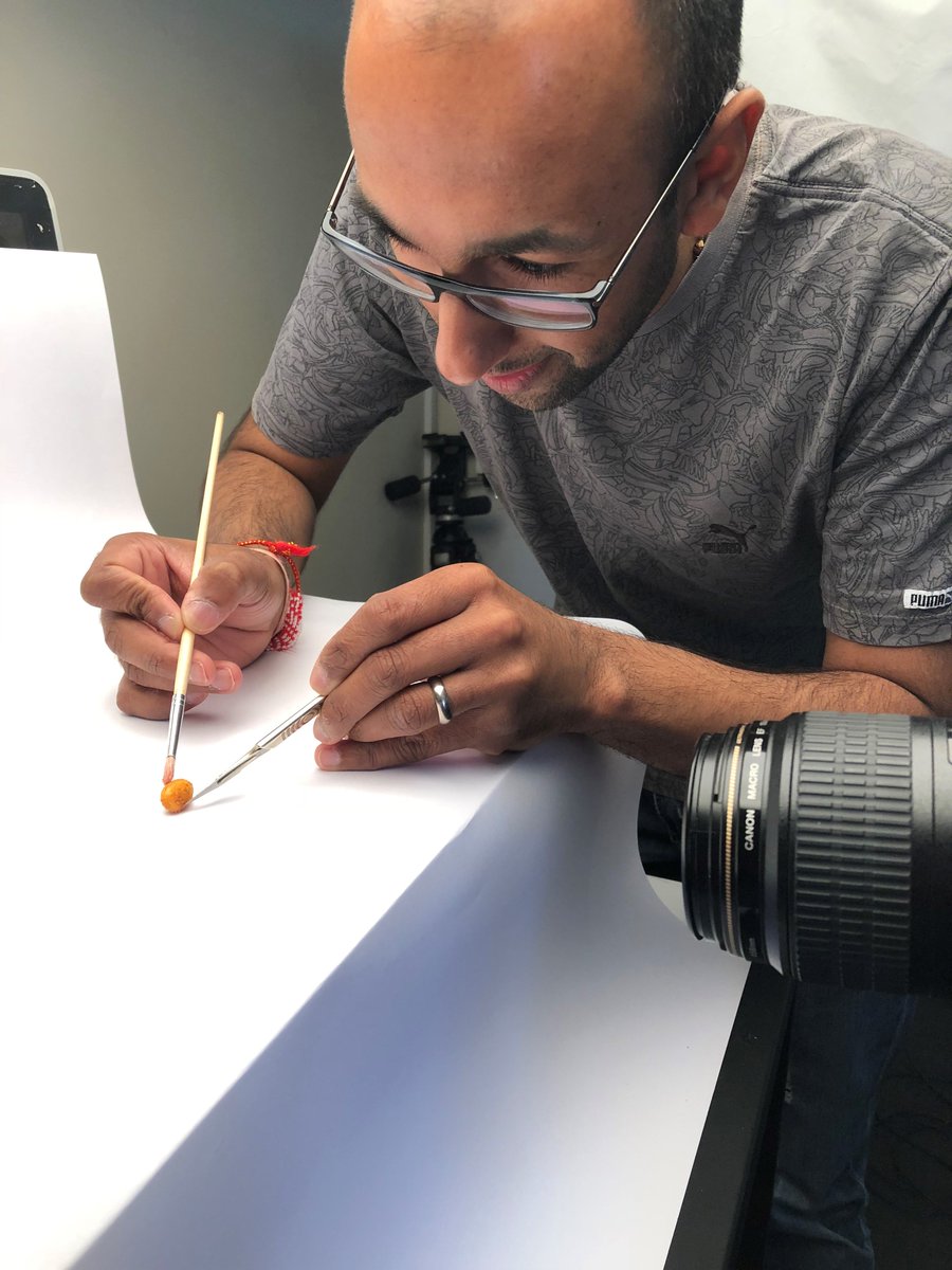 foundry_tweets's tweet photo. It's all in the detail... @MitalDaya photographing a nut! https://t.co/E99Qwy8Aqy