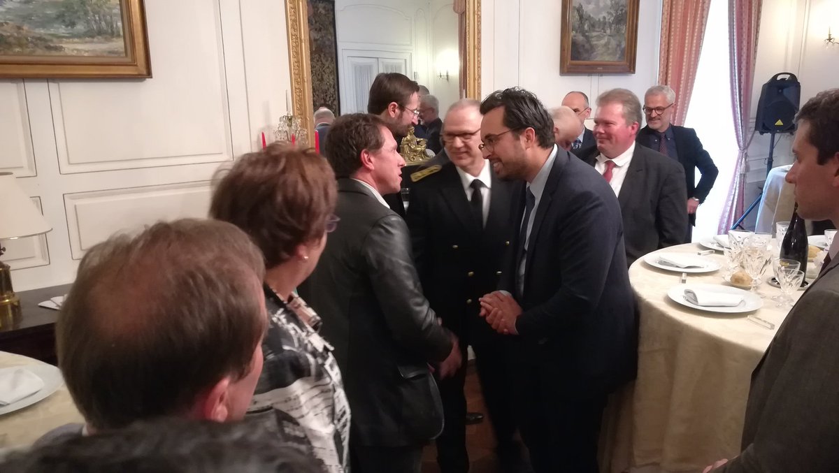 Prefet23's tweet photo. #Prefet23 : Arrivée à la préfecture de la Creuse de Monsieur Mounir Mahjoubi, Secrétaire d'État auprès du Premier ministre, chargé du numérique, à l'occasion des " Rencontres du Gouvernement". https://t.co/1nDDnSbDdO