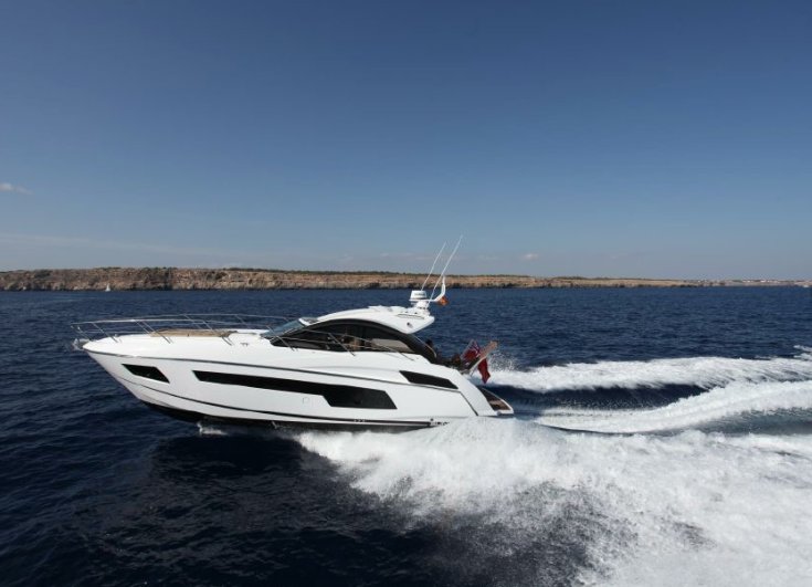 CarineYacht's tweet photo. It's a Sunseeker Portofino 40! https://t.co/Fs6KMxzbGr It can be yours for the #summer simply give us a call for more info and a test drive. +44 (0)12 02 901721

#speedboat #speedboatlisbontour  #speedboatadventure #speedboatmagazine #speedboating #boat #sunset #party https://t.co/3YDvsxxgas