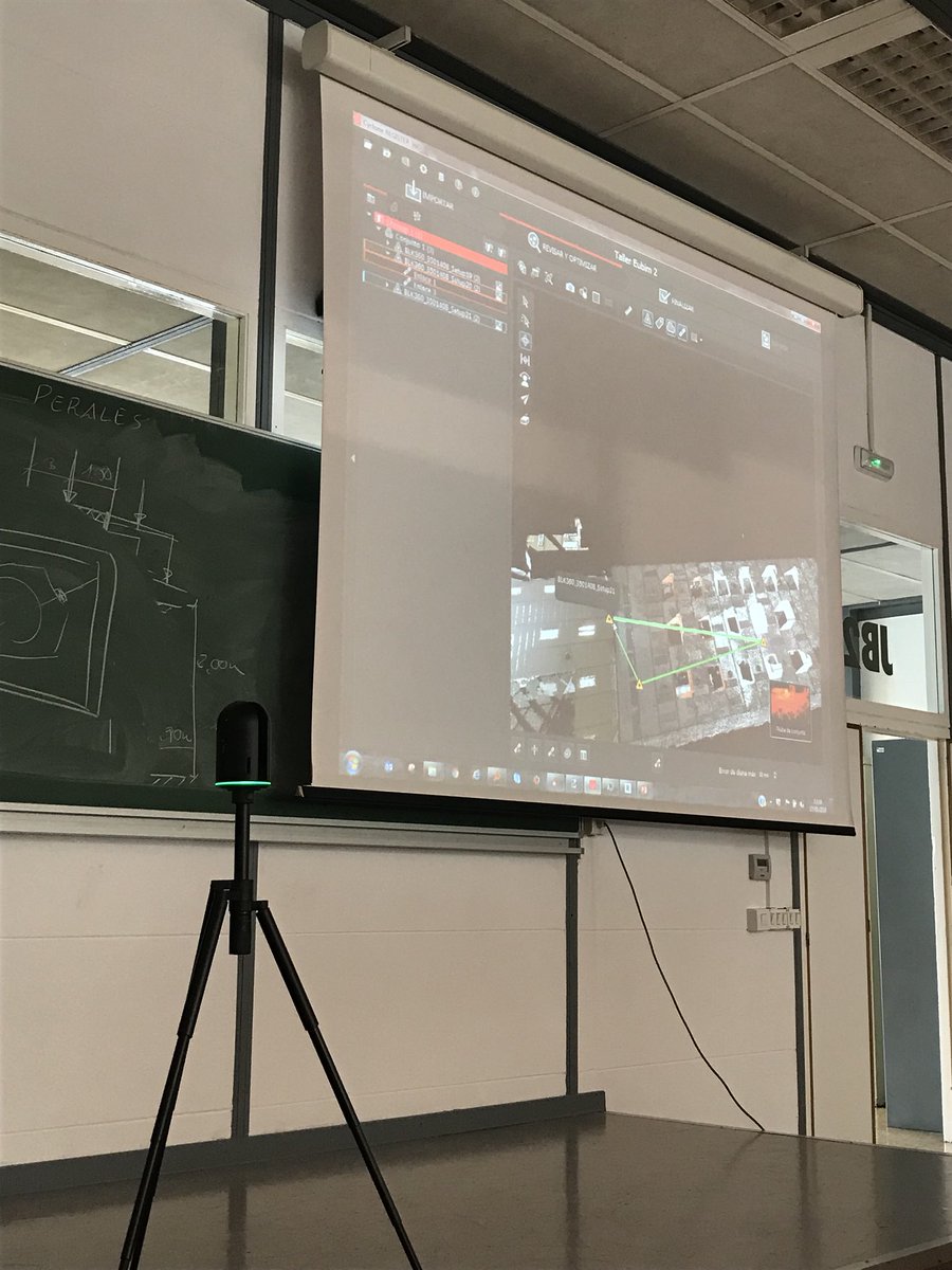 MPascualsaez's tweet photo. Hoy, como taller previo a #EUBIM2018 @LeicaGeosystems nos enseña cómo escanear con #blk360 y unir nubes con #cyclone360 . Proyectos de rehabilitación o seguimiento de obra son una de las múltiples utilidades que hacemos en @C95Creative de este flujo #Share #BIM https://t.co/zZ6HAjWok7