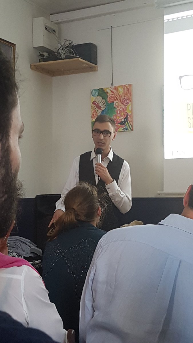 cafeschmilblick's tweet photo. Ça y est, Pint of Science 2018, c'est terminé. Nous les remercions ! Ainsi que tous les intervenants
Cet événement a ramené 100 personnes au Schmilblick
Pour les personnes qui n'ont pas pu être présents, voici quelques images de la soirée d'hier, consacrée à l'hypnose
#pint2018 https://t.co/iPM98FYp5b