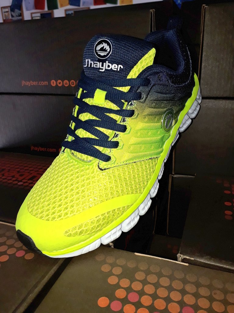 No te pierdas las J'hayber para trail running en La Cabra Montesa en la Calle castellbell 2 de Barcelona.