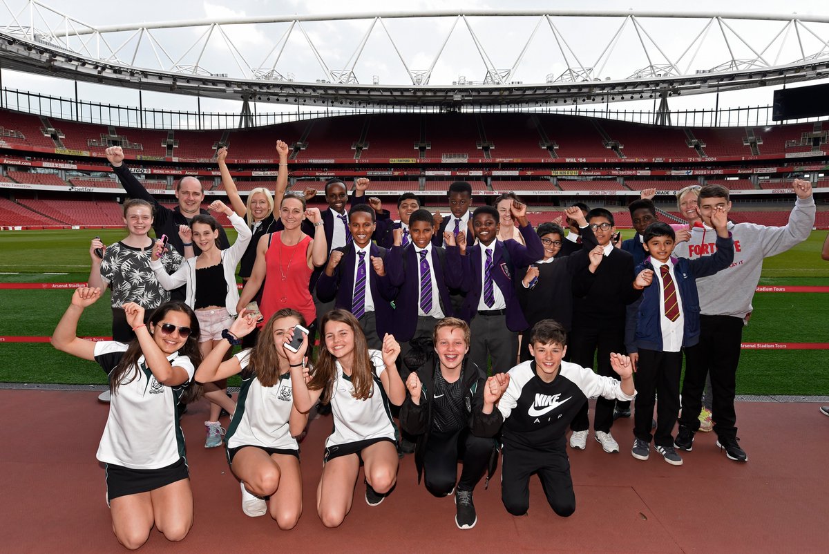 📸 Here are some of the best photos from our 2018 World Cup Day at Emirates Stadium! Well done to the 250 schools who entered the competition and congratulations to the 20 winning groups ⚽️👏

Full album: facebook.com/pg/Arsenalinth…

#MFLTwitterati #mfl #languages