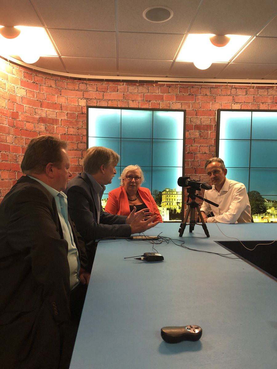 jaime_close's tweet photo. #AEtalks the webcast afterparty is answering all the additional questions coming from βOn the road to MTDβ with @AccountingWEBuk podcast @AWEBExcellence @alex_intuit @JohnStokdyk @rbeccabeneworth @DunkleysCo @QuickBooksUK https://t.co/l1tMpIL3TP
