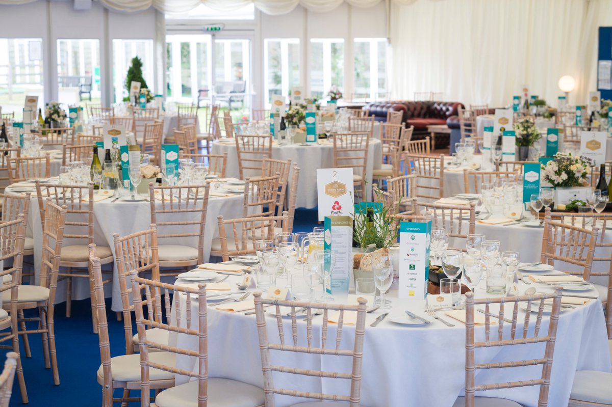 StephensScown's tweet photo. Last night the @devoncountyshow began in style with the @DevonFBA. Alongside @AddingtonFund and the Devon County Agricultural Association we were proud to co-host the awards which were skilfully created by Mother & Daughter Glass. #lovedevon #dfba18 #DevonsBigDayOut #DCShow18 https://t.co/ClTO9hLvGC