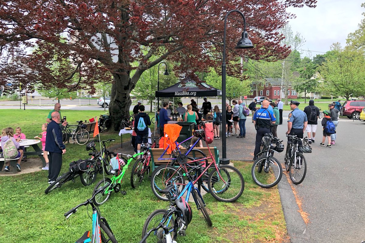 DavidNarkewicz's tweet photo. this morning I’m at our Florence bike breakfast hosted by @LillyLibrary and fueling up with city schoolchildren before joining them on their ride to Leeds Elementary School. #NorthamptonMA #BayStateBikeWeek https://t.co/R1aKWYt6TT