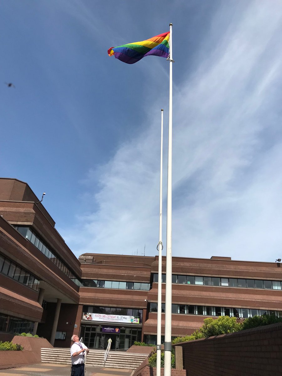 IEDPorguk's tweet photo. Happy IDAHOBIT day everyone! #LGBTWolves #LGBTAllianceWolves #WolverhamptonLGBT https://t.co/QImvFcCiwl