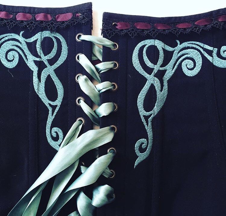 GillianHartle10's tweet photo. It’s all in the detail #design #Designers #detail #ribbons #corset #embroidery #embroidered #embroiderydesign https://t.co/tanrjvScfU