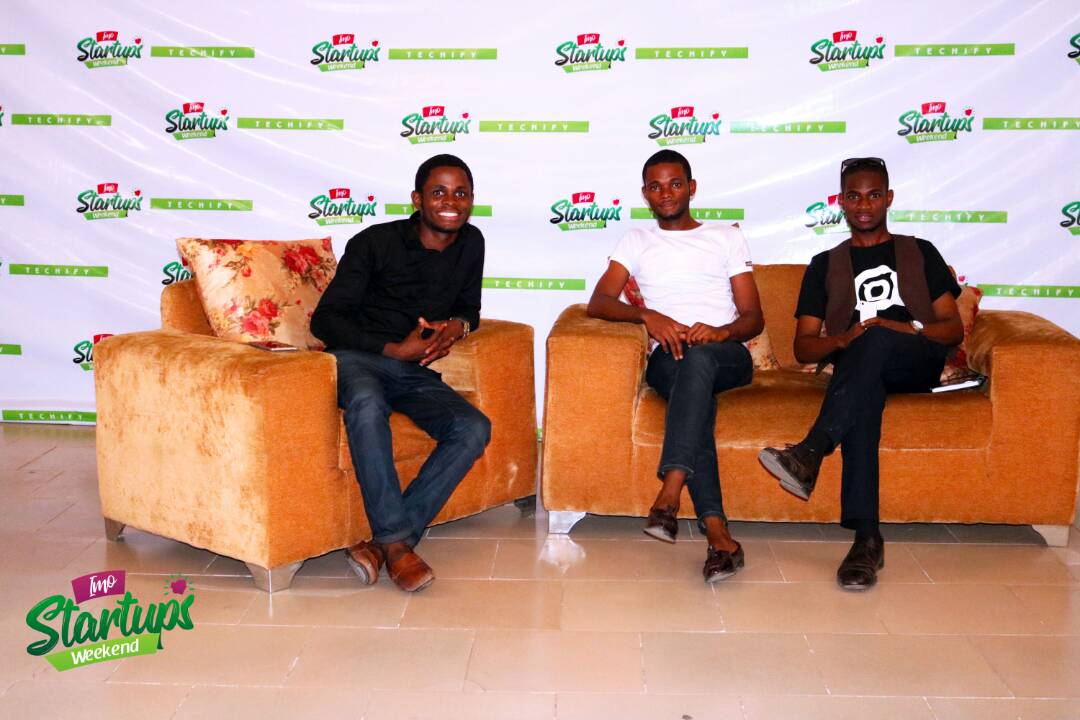 growwithchika's tweet photo. Just after #ISW2018 @imostartups, I decided to take a picture with my team @SpeedupEvents ... Corporate #EventPlanner.
#WhatCanYouDo https://t.co/3AML1BhiTI