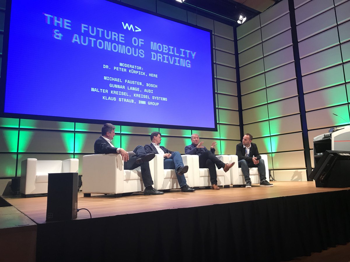 irene_white_'s tweet image. Peter Kuerpick leading  the panel on the future of mobility and autonomous driving with BMW, BOSCH and Kreisel #WeAreDevs2018 @here