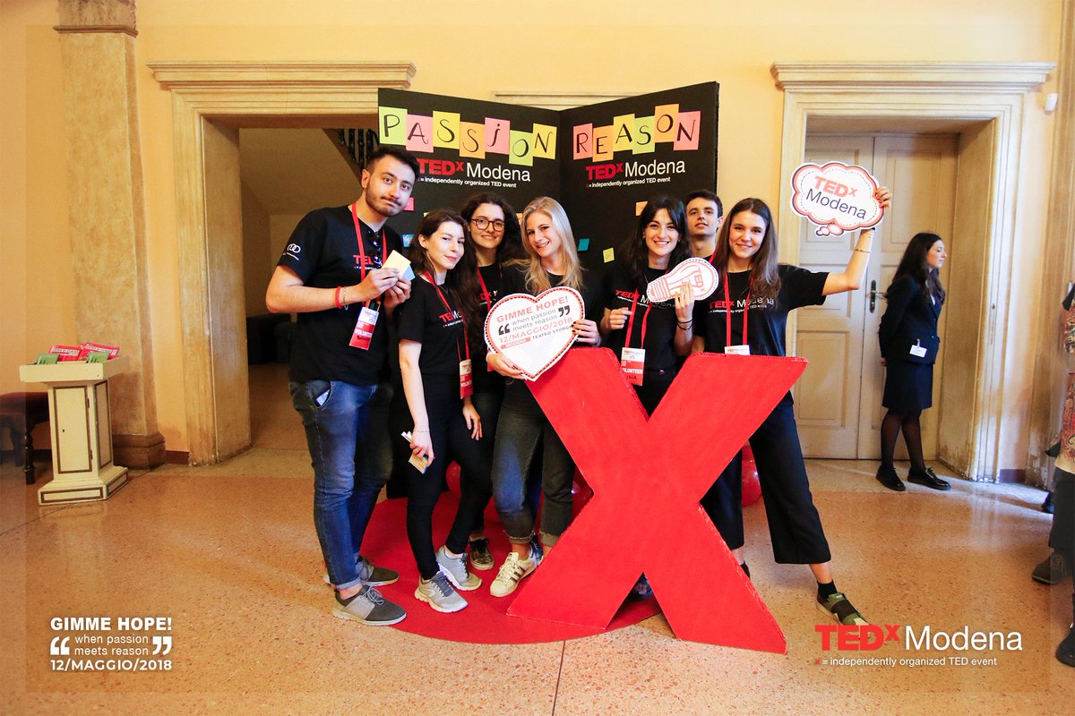 TEDxModena's tweet photo. Evento terminato, ma le emozioni continuano.
Eccovi protagonisti in questi fantastici scatti da "#FACCEdaTEDx!" durante il check-in di sabato 12 Maggio 2018.
❌GUARDA L'ALBUM INTERO▶️https://t.co/H2hAzBj4FS
ph> Alessandra Dalmari
#TEDxModena #GIMMEhope https://t.co/TJ1hAYG4f1