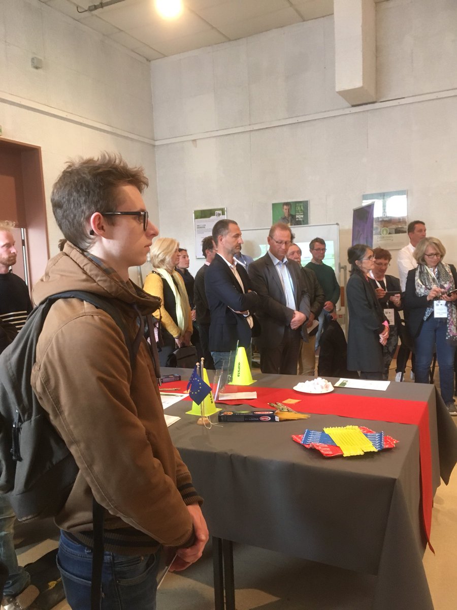 cathJourdainEN's tweet photo. Des projets innovants @Eliteerasmus et @Projet_2N2E au Havre aujourd’hui pour développer des compétences en #BIM pour les stagiaires , élèves et artisans du BTP @GRETA_Normandie @acCaen @Dafpicnormandie @NorgeotVeron @christineLoise8 @CapebNormandie https://t.co/SRH86zhrqK