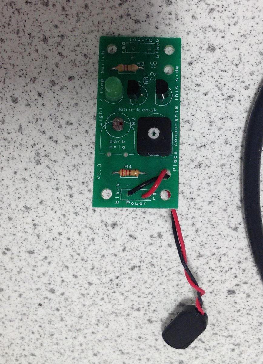 DT_HeathSchool's tweet photo. Year 9 Engineering have worked so hard this morning soldering their @Kitronik Light activated switches, and starting the lamp construction. Really impressed 👍 #kitronik #lightactivated #Engineering #Lights #Design #Woodwork #creating #soldering https://t.co/DYzLP4S3cz