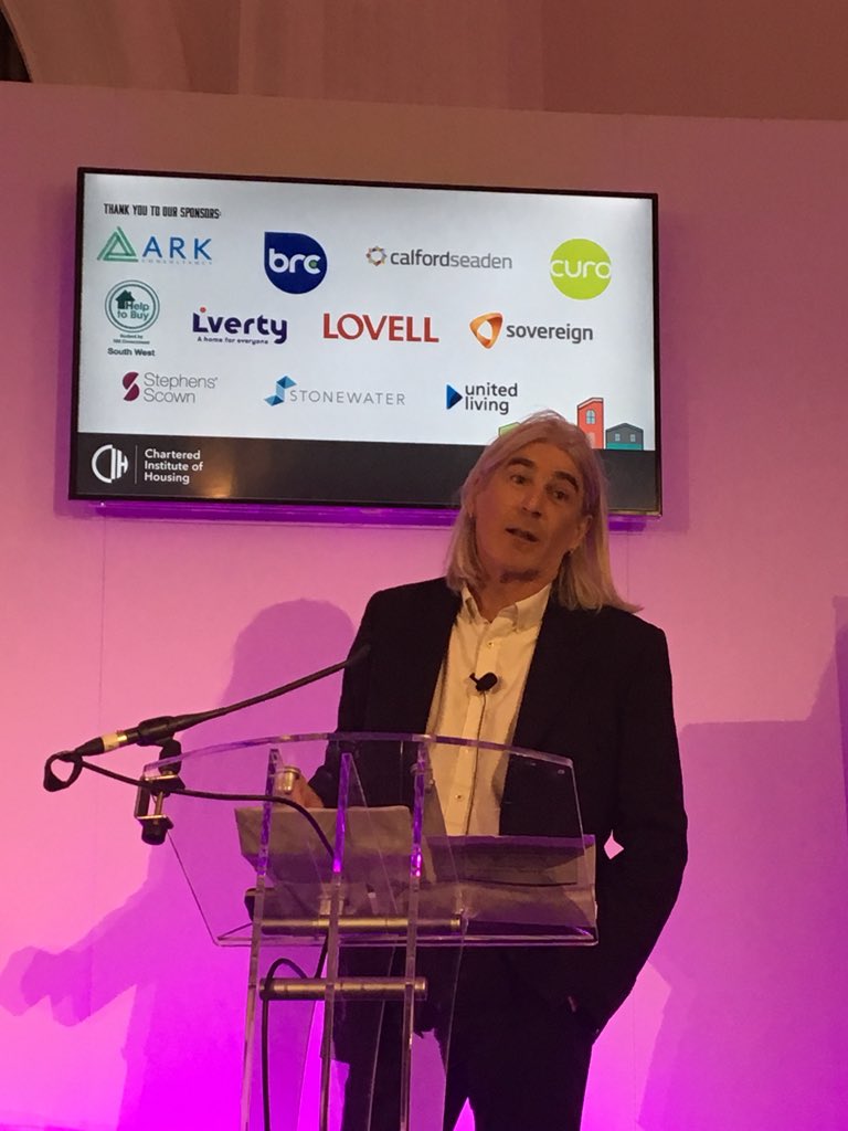 MontagueJan's tweet photo. Informative session on the implications of the Homeless Reduction Act. I could listen to Stuart Bakewell, Westward Housing and Nicola Firsdyke, MHCLG all day. #CIHsouthwest
#CIHSW18 @WestwardComms https://t.co/jWTGREh1bR