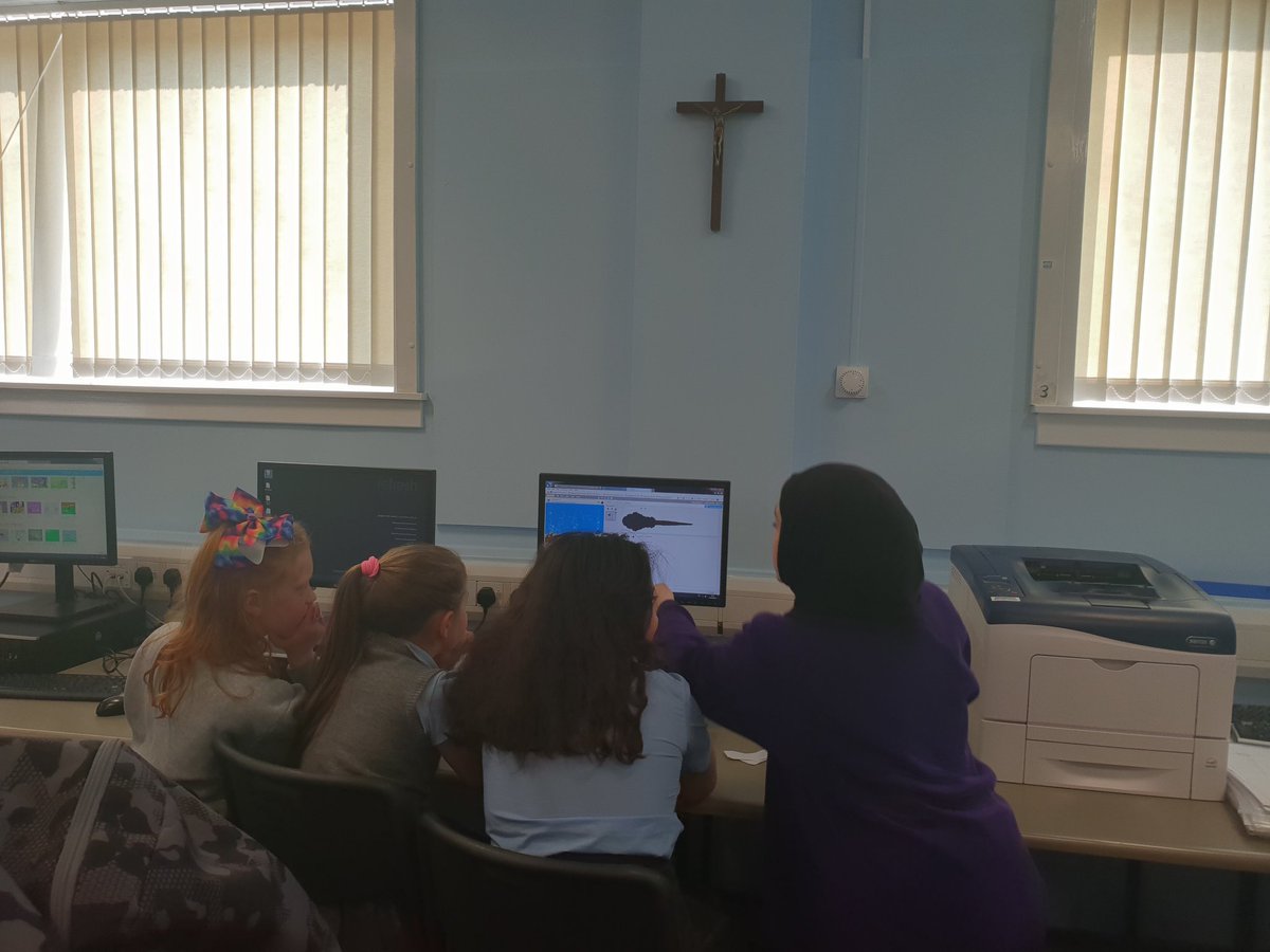 aford78's tweet image. Game making in full flow @MiniGameJam #Scratch #futuregamedevs #coding @StBrigidsPS @StAlbertsG41