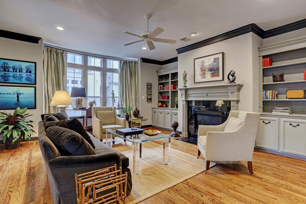 zig_zan's tweet image. Town Home for Sale Houston

$589,900

#Spacious Town home in #Houston  

3 #Bed(s)            
2 Full &amp;amp; 1 Half Bath(s)            
3 #Stories
2,605 Building Sqft.2
#Garage(s) / Attached       
1,828 Lot Sqft.    
#Built in 2000    
 No Private Pool

Visit: goo.gl/ucEhp8