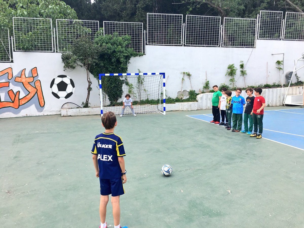 4B ile Beden Eğitimi dersimizde bahçedeydik 🤸🏽‍♂️🤸🏽‍♂️🤸🏽‍♀️🤸🏽‍♀️🤸🏽‍♂️⚽️🏀🥇@KadikoyDoga <a href="/DogaOkullari/">Doğa Koleji</a> <a href="/AliRizaLule/">Ali Rıza Lüle</a> #dogakoleji #outdoorclassroomday #okuldışarıdagünü