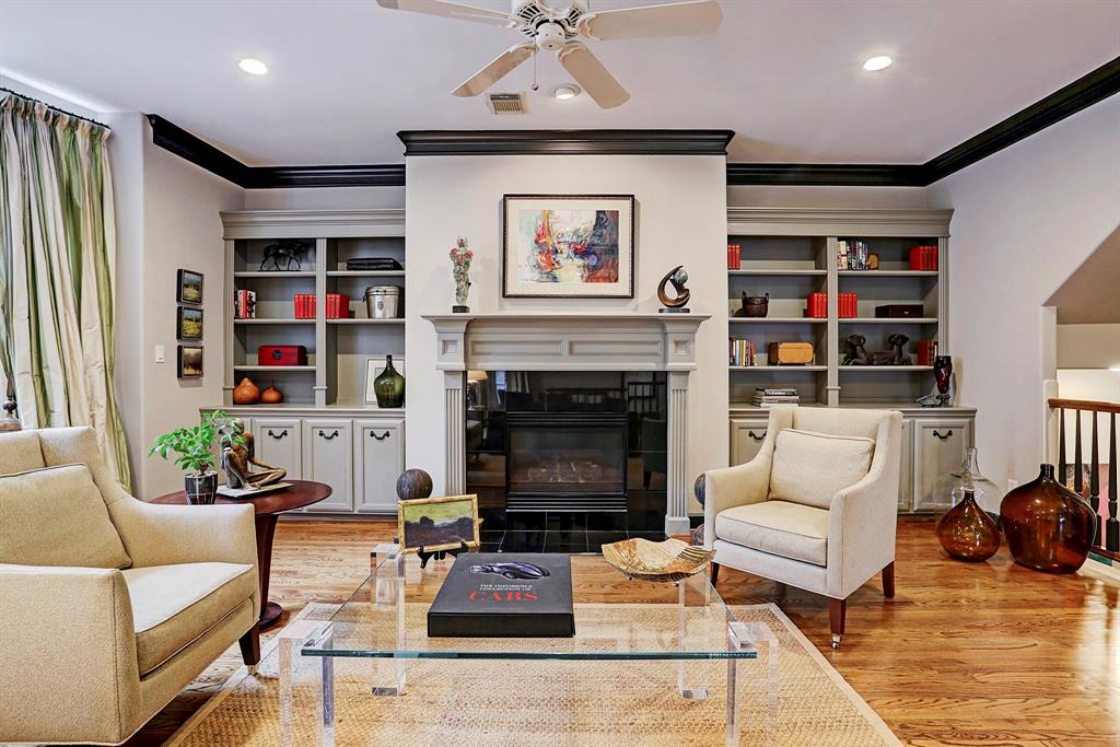 zig_zan's tweet image. Town Home for Sale Houston

$589,900

#Spacious Town home in #Houston  

3 #Bed(s)            
2 Full &amp;amp; 1 Half Bath(s)            
3 #Stories
2,605 Building Sqft.2
#Garage(s) / Attached       
1,828 Lot Sqft.    
#Built in 2000    
 No Private Pool

Visit: goo.gl/ucEhp8