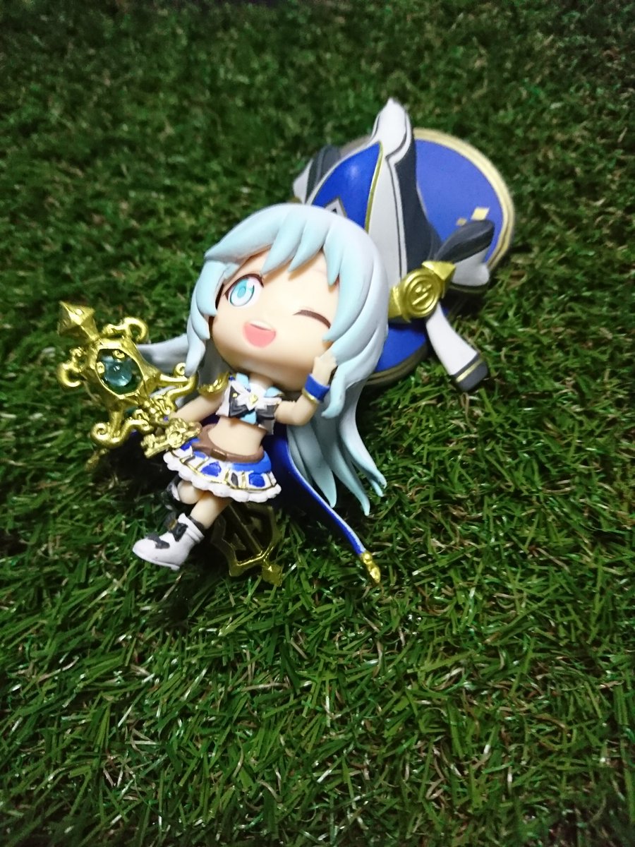 塩辛max 黒 こういうのも撮りたかった 現状の黒ウィズのフィギュア三種じゃ立ち姿かこうやって防止の外せるリルムちゃんで動きをつけるしかないから可動フィギュアだしてコロプラ様