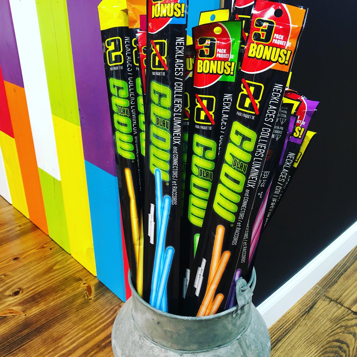 Arty_Penguin's tweet photo. Penguin lovers get free glow sticks this Sat at our Grand Opening!! https://t.co/Og4B3RAdmu