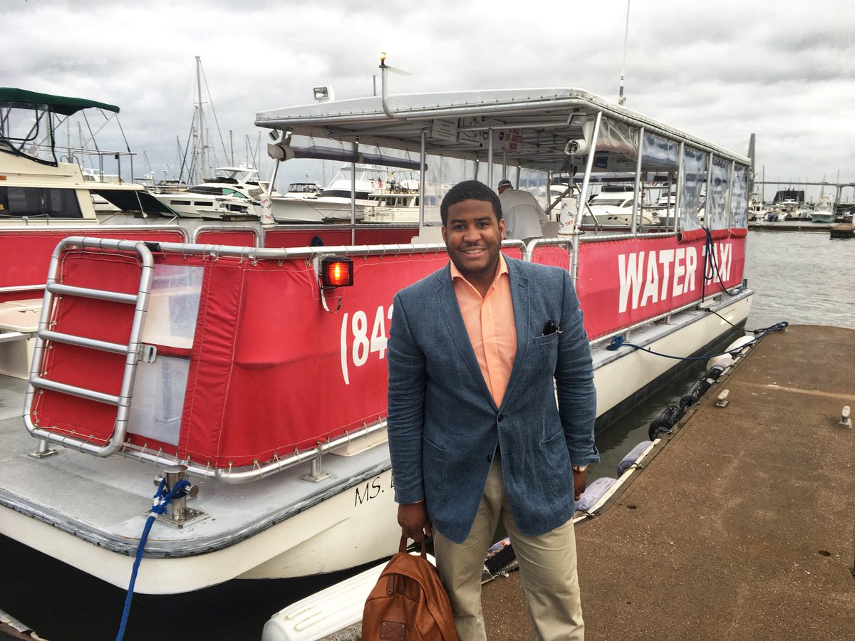 rkbtwo's tweet photo. When a bridge that usually carries over 35k cars a day goes out and shuts down the entire street system for the region what alternative modes of #transportation do you use to get to and from work? I took the ferry and our #holyspokes Bikeshare check it out! #Charleston #chsnews https://t.co/TUG4SzP3rt