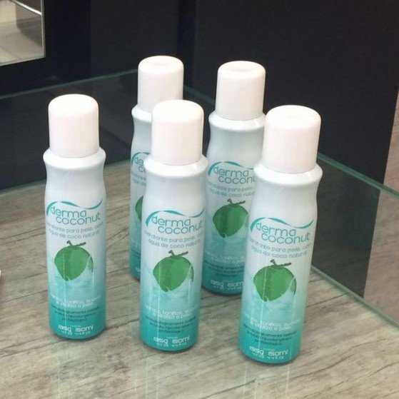 DERMACOCONUT's tweet photo. Aproveite todos os benefícios da água de coco para a saúde da sua pele! 💚
_... https://t.co/uIxIGRpRFK https://t.co/uvdJI7DHpB