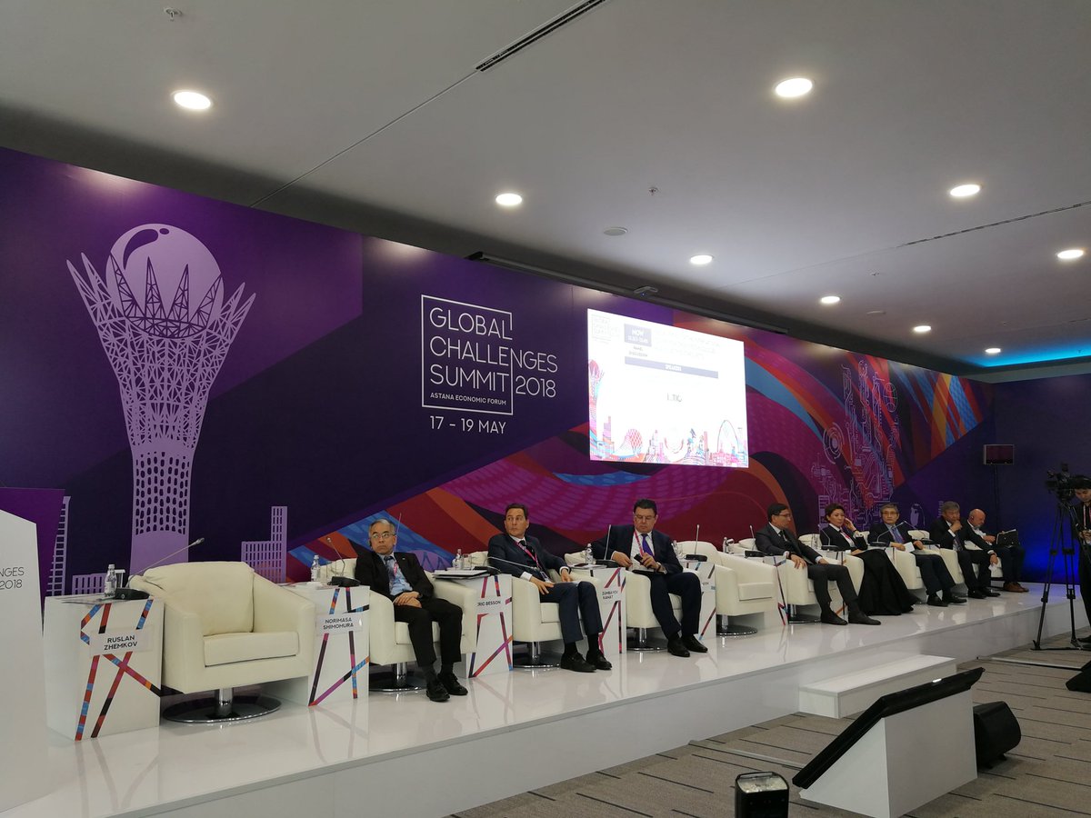 UNDPKAZ's tweet photo. В рамках #GlobalChallengesSummit2018 прошла сессия по #зеленым технологиям и #инвестициям. Спикерами были Пан Ги Мун, лауреат #нобелевскойпремиимира Рай Квон Чан, ПМ РК, Постоянный представитель ООН/ПРООН в РК и др. https://t.co/qP9i7HGVbA